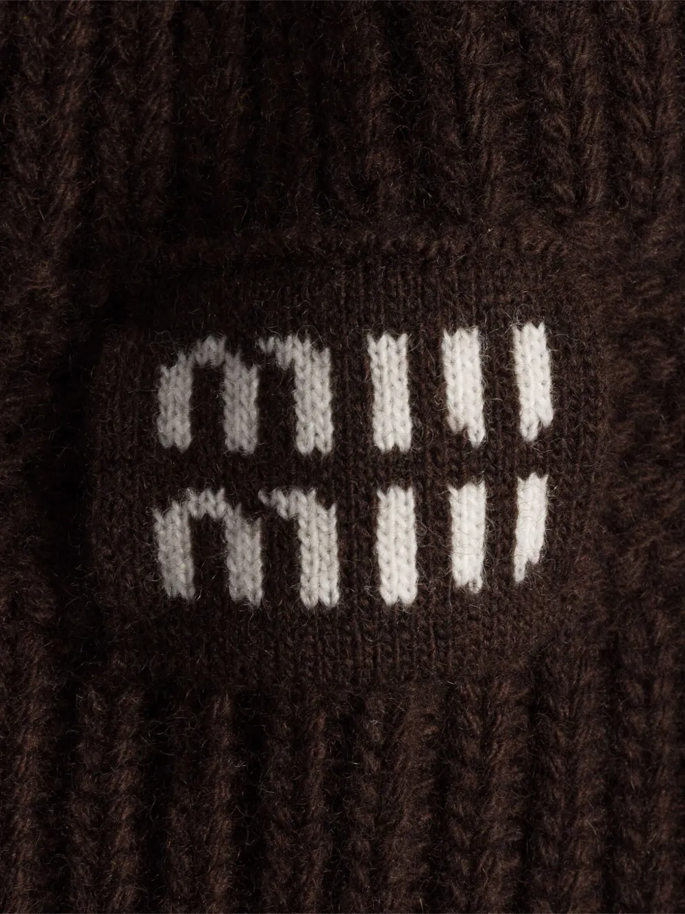 Miu Miu Gebreide muts met logodetail - Bruin