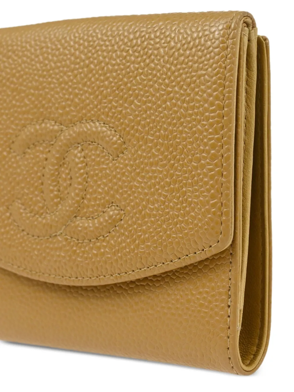 Pre-owned Chanel 2003 Leather Bifold Wallet In Neutral