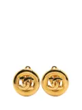 CHANEL Pre-Owned 1950-1970 Gold Plated CC Round Clip On Earrings costume earrings