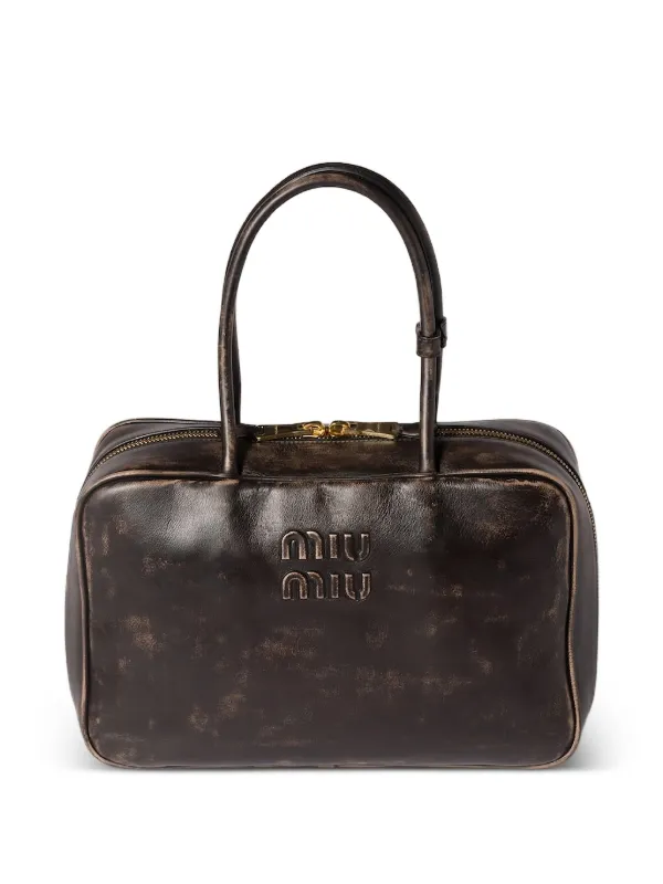 Miu Miu Beau ロゴエンボス レザーショルダーバッグ | ブラウン