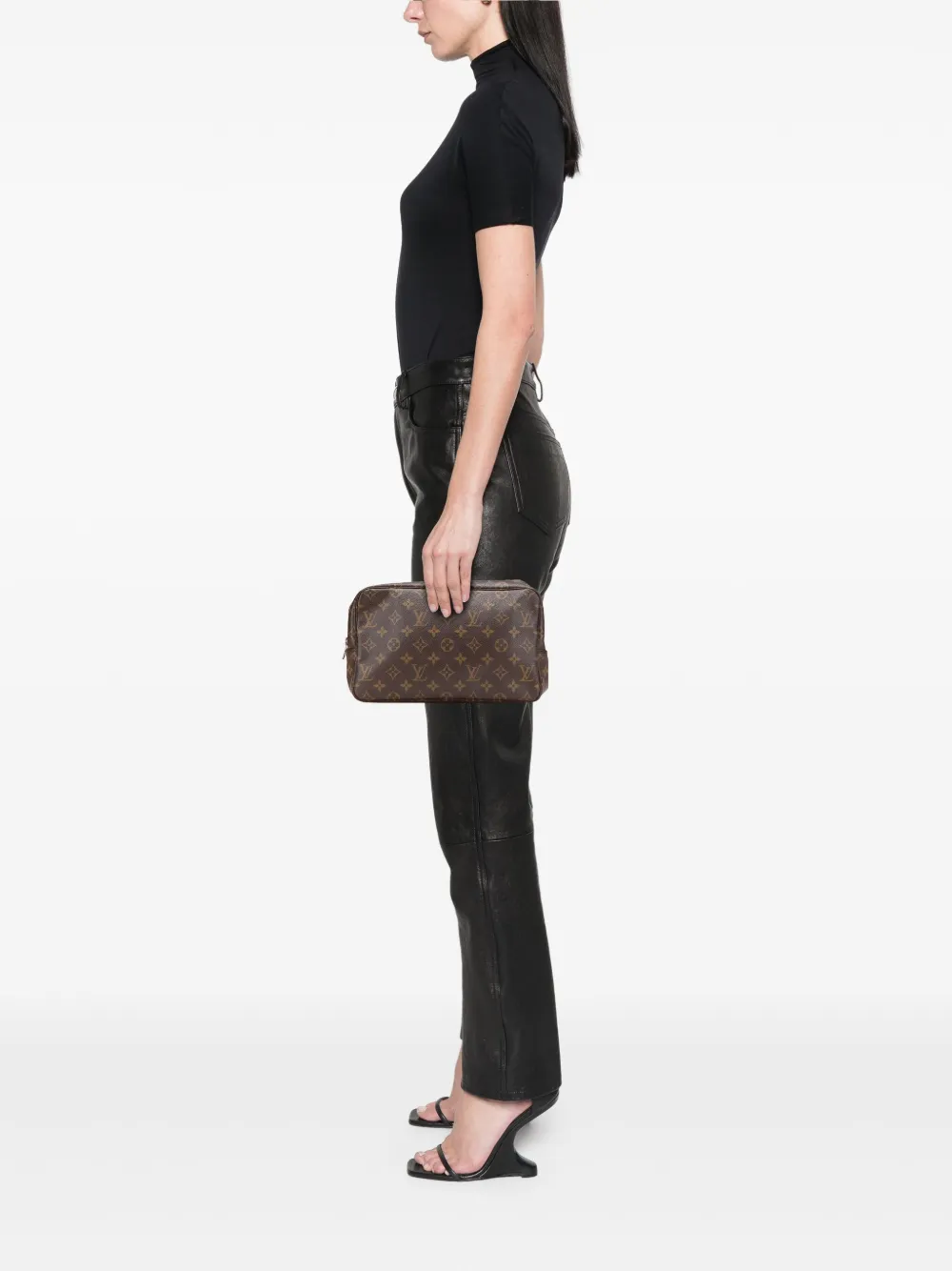 Louis Vuitton Pre-Owned 1987 Monogram Trousse Toilette 28 clutch bag | Pre-Owned | Image 2