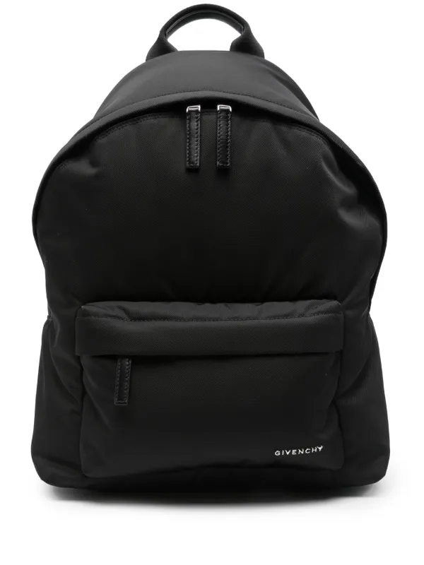 【関税込み】Givenchy ブラック Essential U バックパック Givenchy Essential U バックパック | ブラック | FARFETCH JP