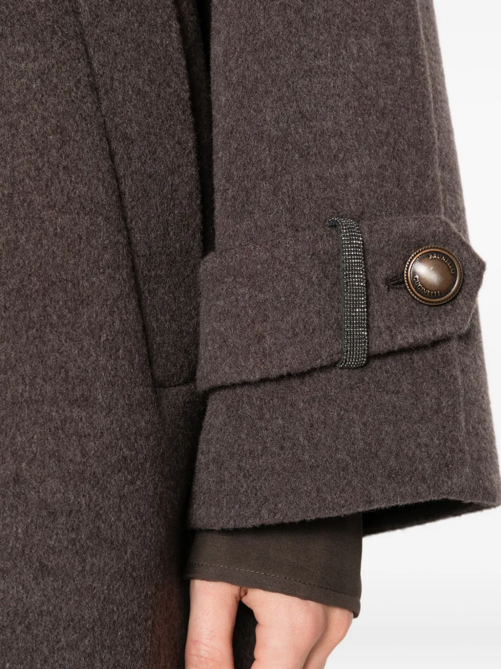 Brunello Cucinelli Mantel met dubbele rij knopen Bruin