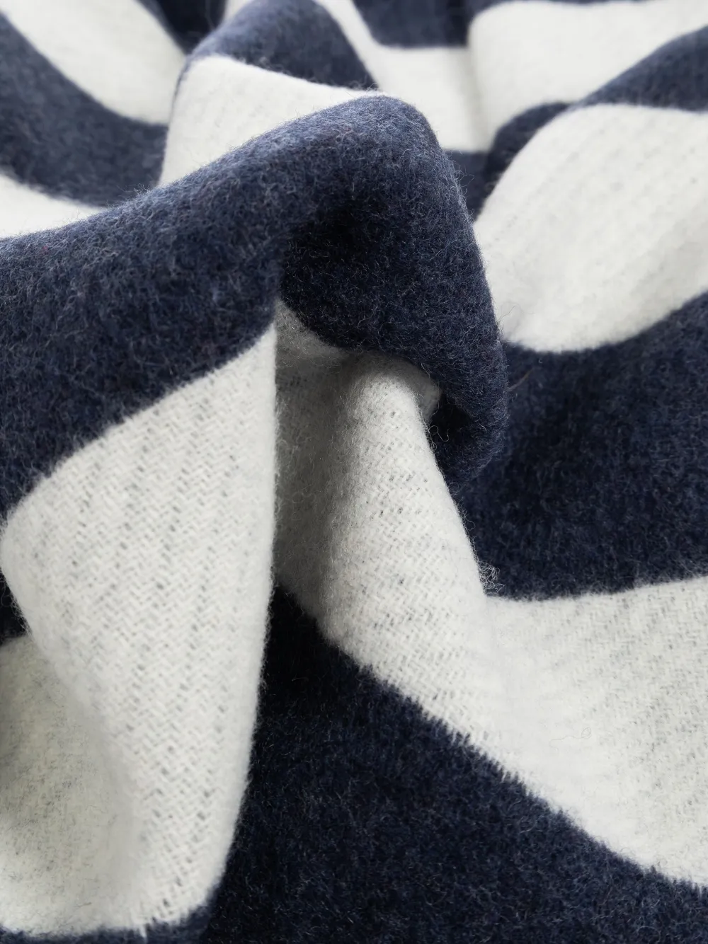 Paul & Shark Striped Embroidered Blanket In Blue