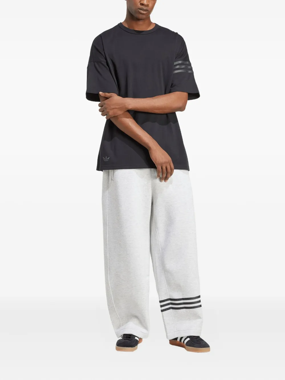 adidas playera con logo de tres rayas | Playeras | Image 2