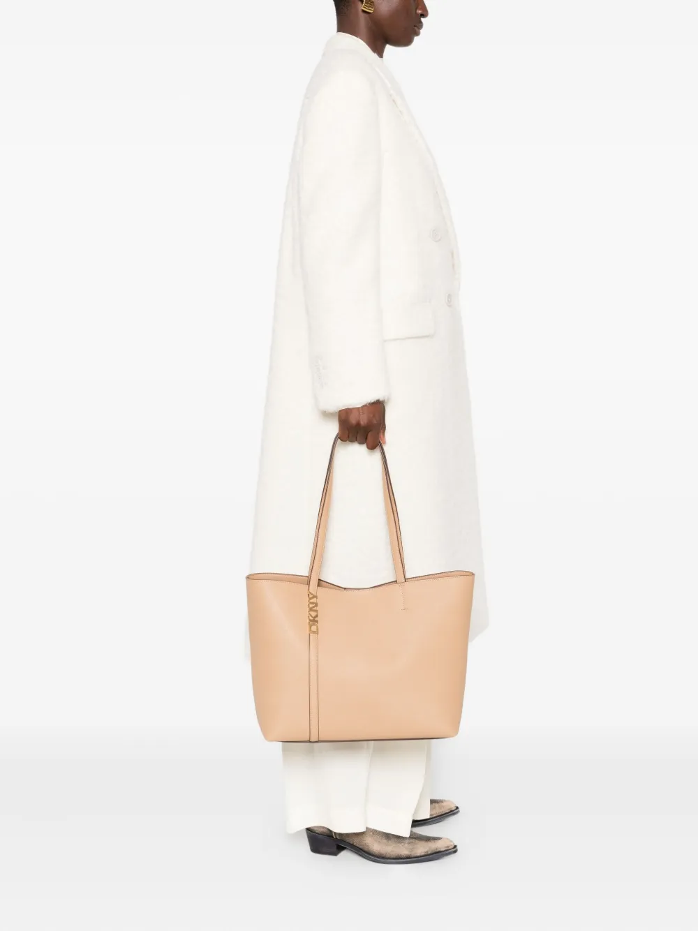 DKNY medium logo-plaque tote bag - Beige