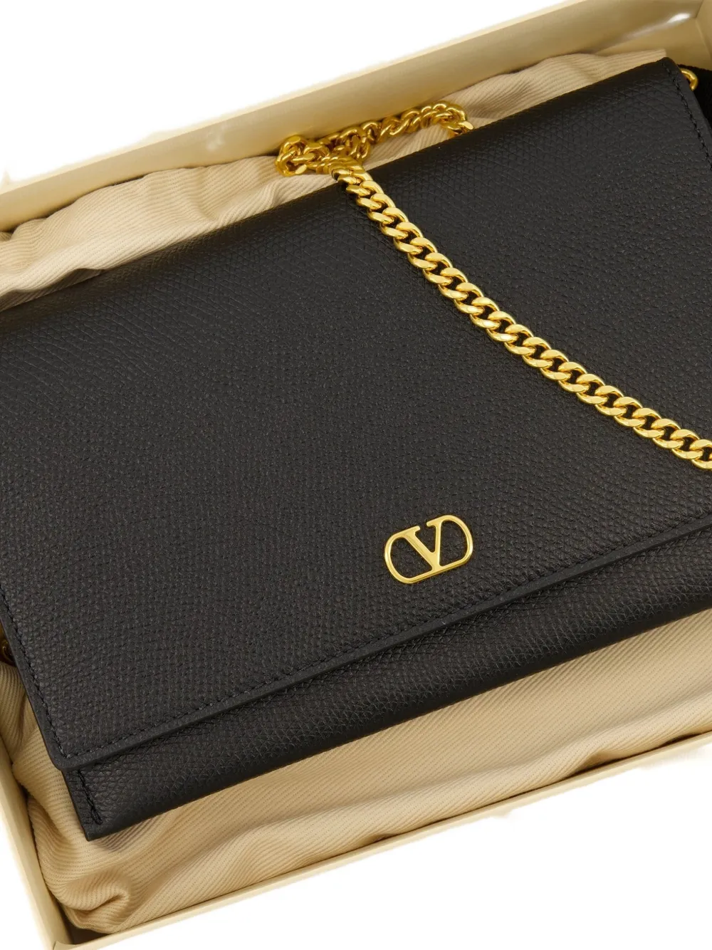 Valentino Garavani VLogo Signature chain shoulder bag Zwart