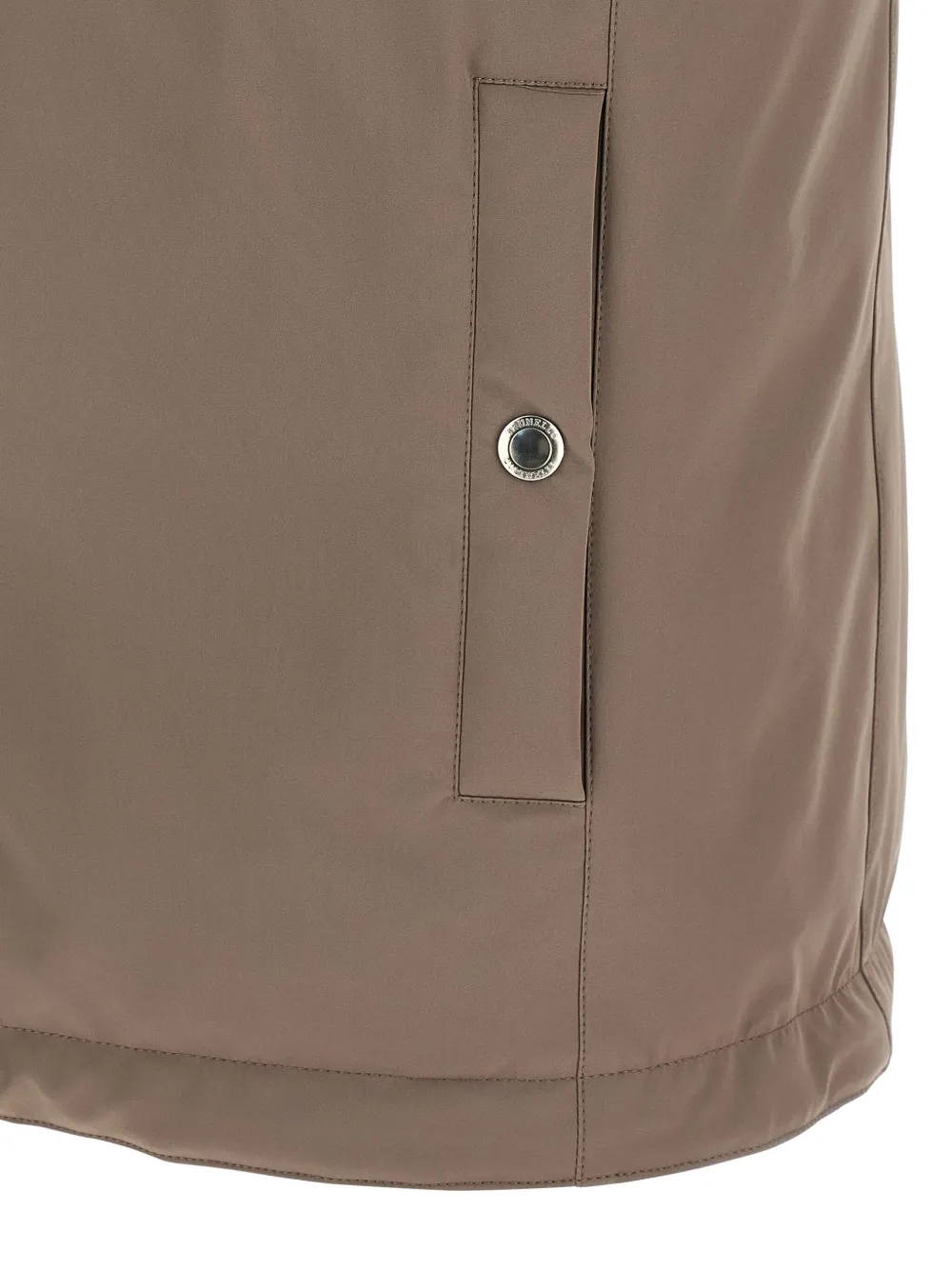 Brunello Cucinelli Gewatteerde bodywarmer met hoge hals Beige