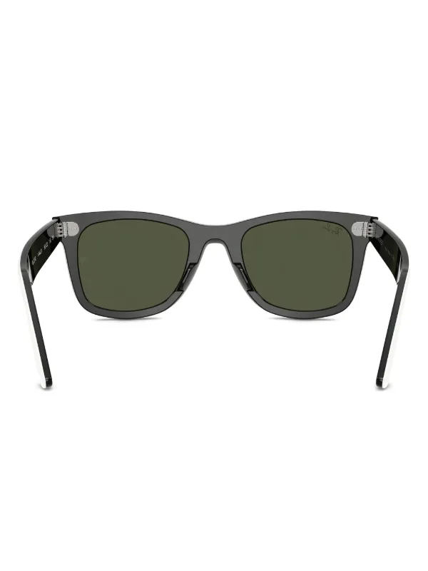 Ray-Ban Wayfarer Street Neat サングラス | ブラック | FARFETCH JP