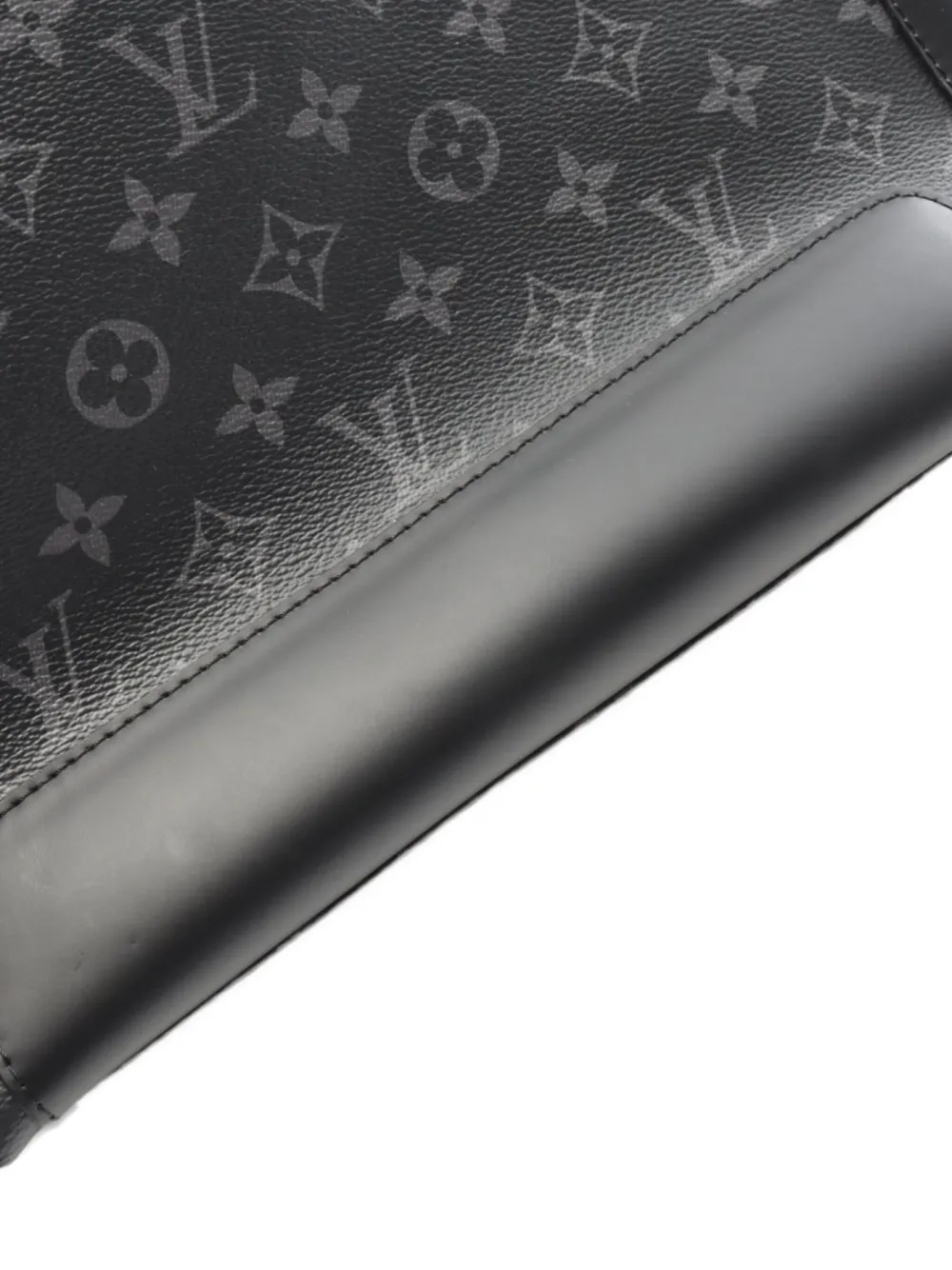 Pre-owned Louis Vuitton 2019 Messenger Voyage Pm Messenger Bag In Black