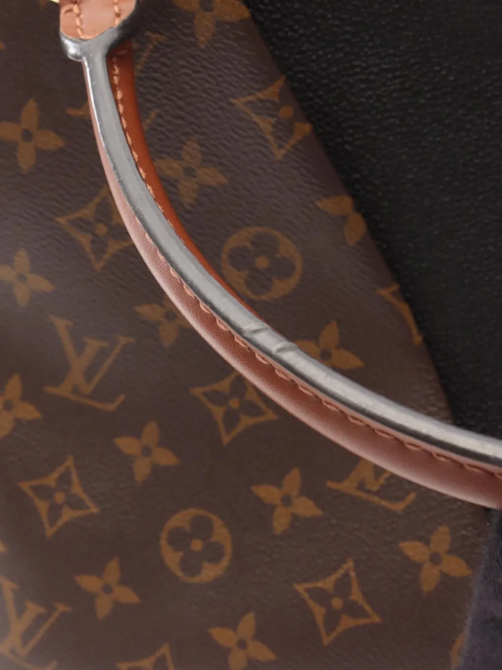 Pre-owned Louis Vuitton 2021 V Tote Mm Two-way Handbag In Brown