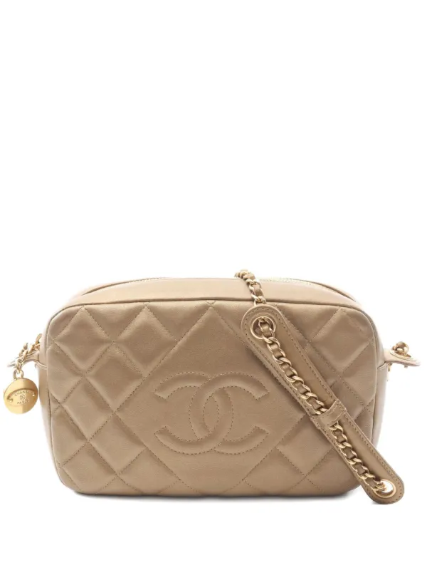 CHANEL Pre-Owned 2013-2014 Matelassé Shoulder Bag Gold FARFETCH IN