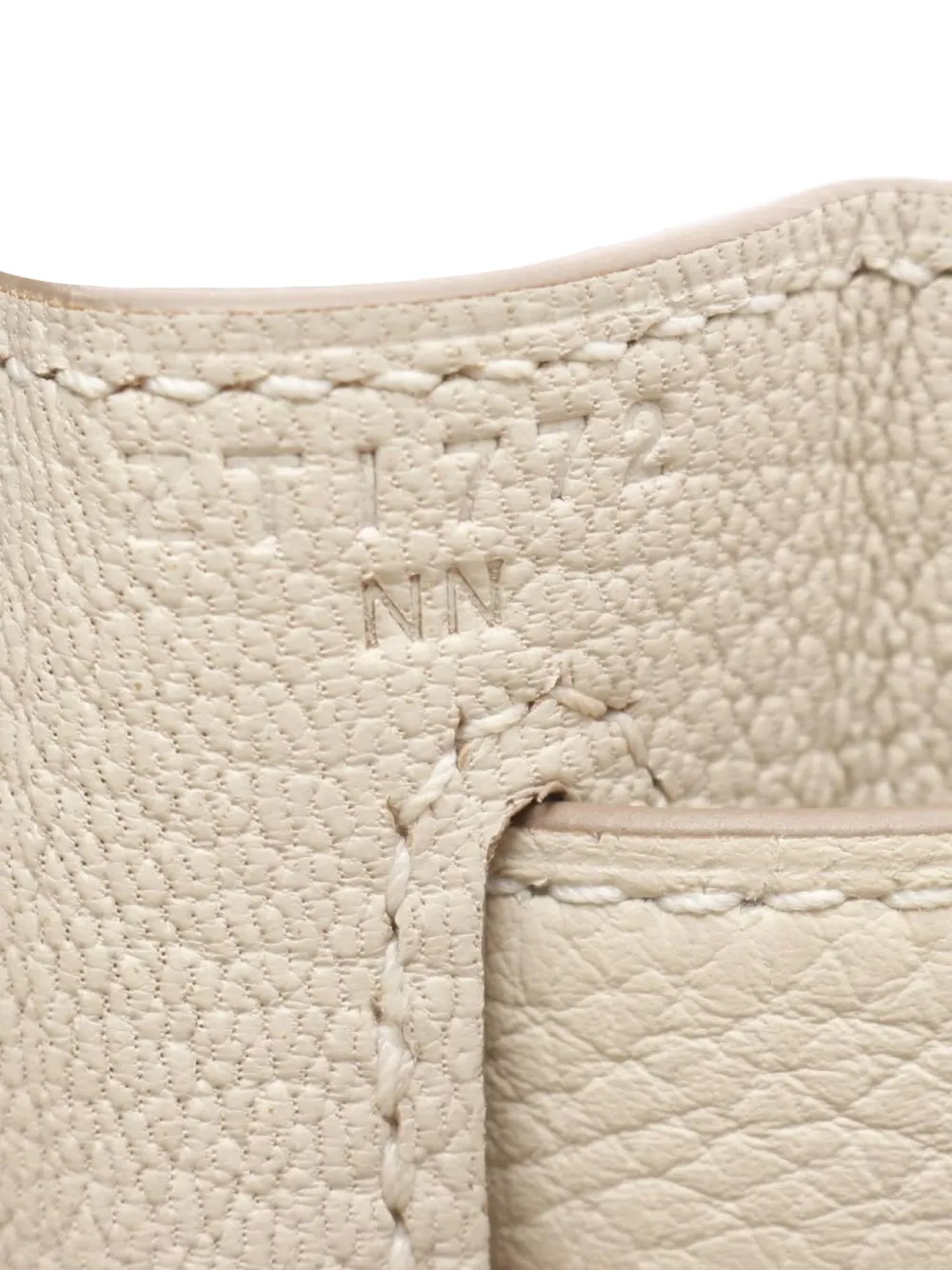 Pre-owned Hermes 2021 Kelly 28 Togo Leather Handbag In White