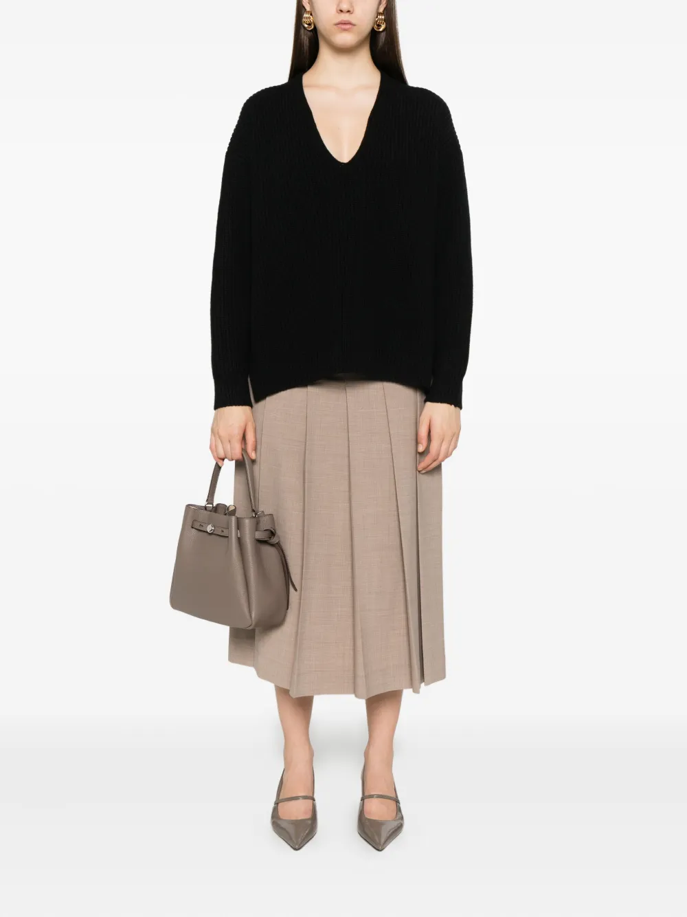 Fabiana Filippi V-neck Ribbed Knit Sweater In Black
