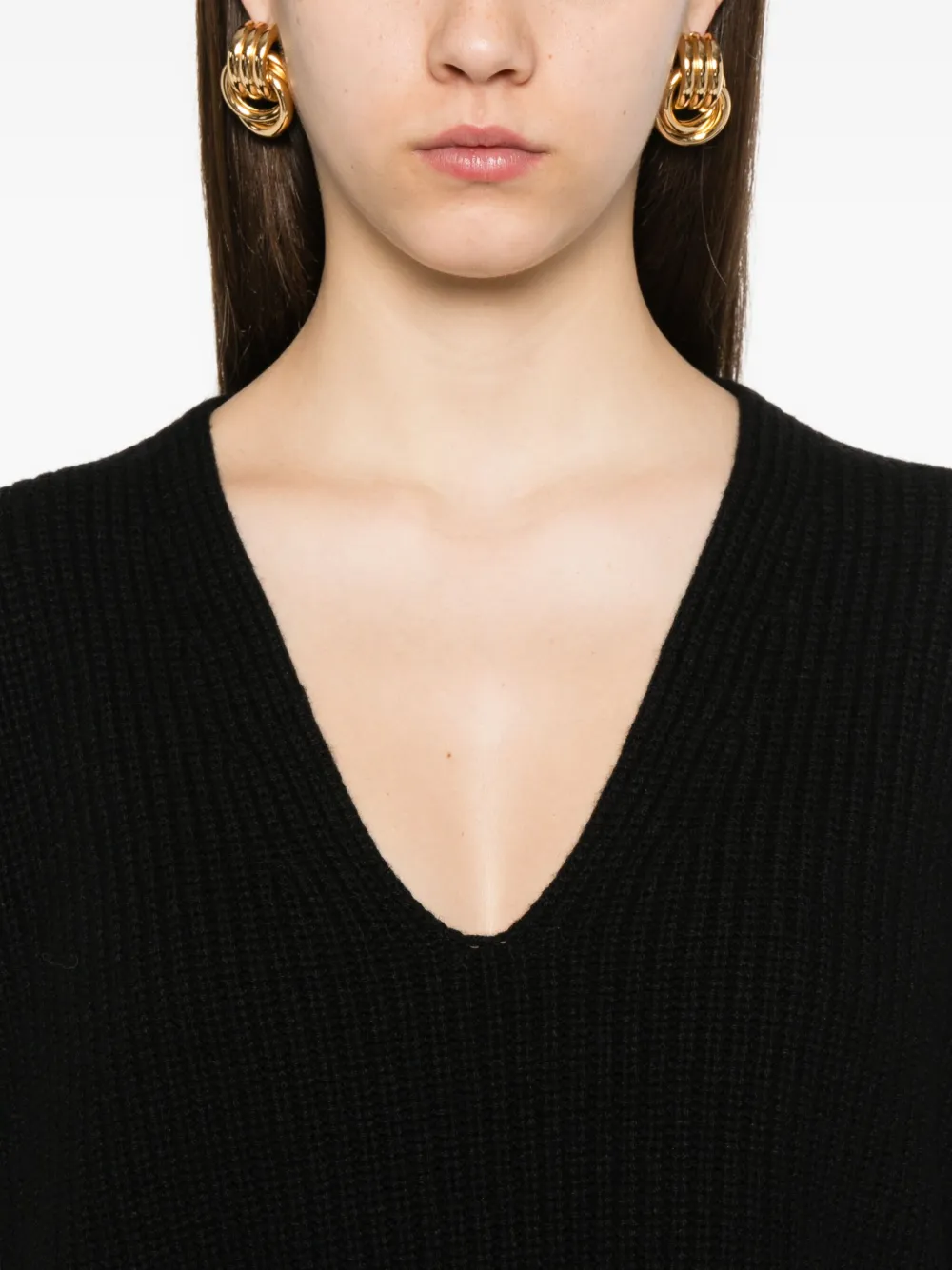 Fabiana Filippi V-neck Ribbed Knit Sweater In Black