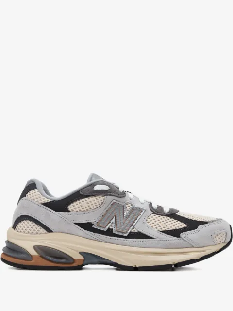 New Balance 2010 panelled low-top sneakers