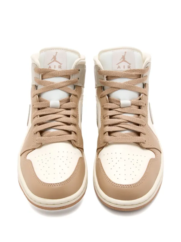 Nike Air Jordan 1 ハイカット スニーカー | ブラウン | FARFETCH JP