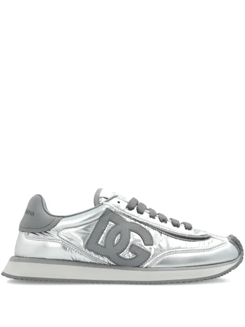Dolce & Gabbana zapatillas metalizadas con parche del logo
