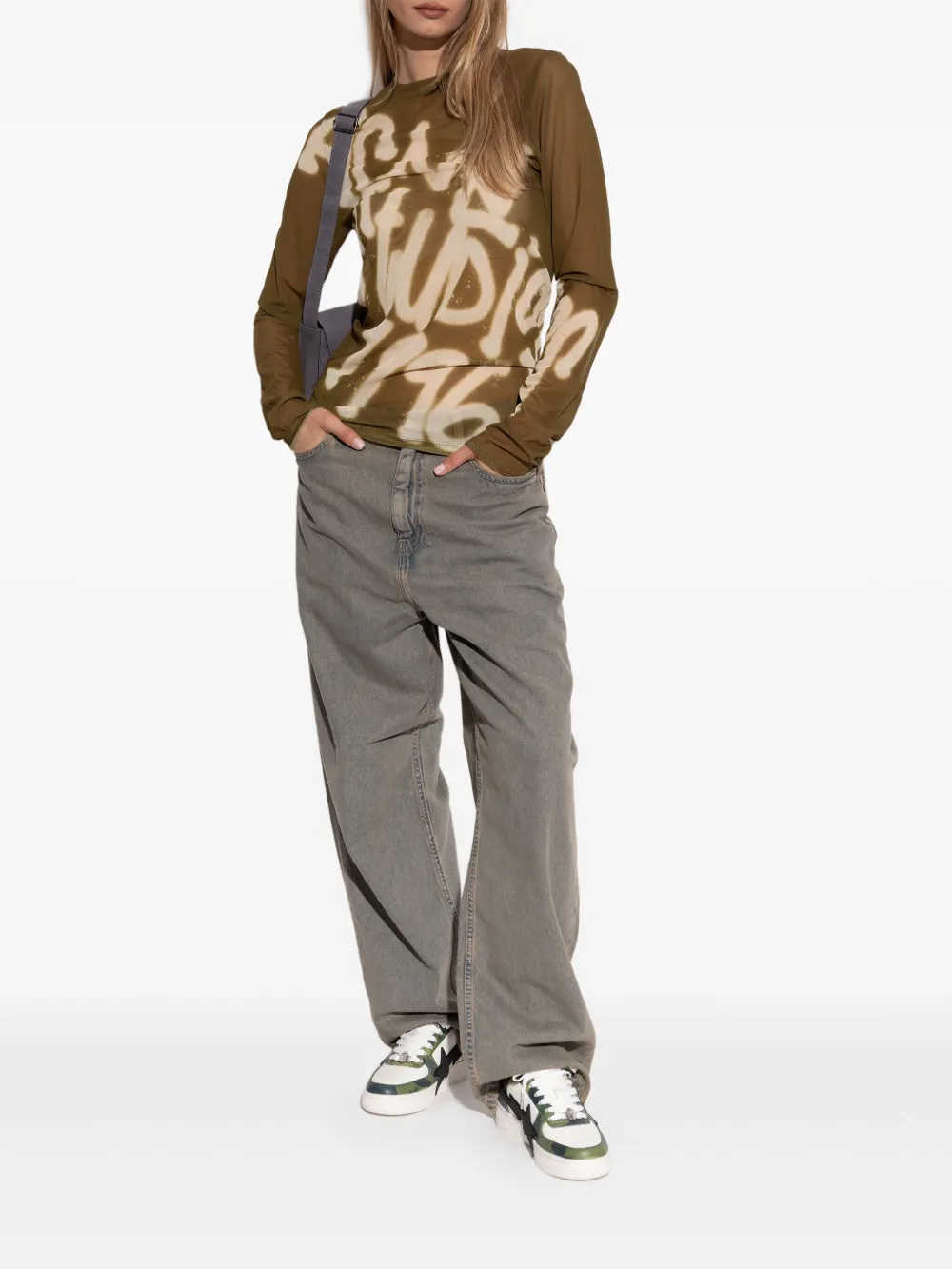 A BATHING APE star-appliqué camouflage-pattern sneakers White