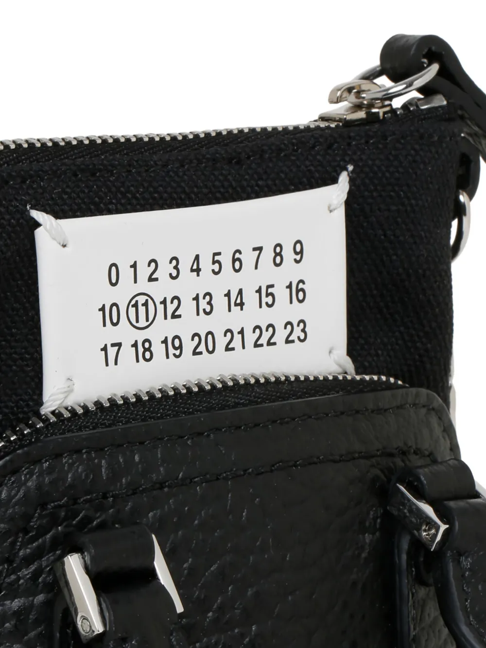 Maison Margiela 5AC Classique chain-strap tote bag | Tote Bags | Image 2