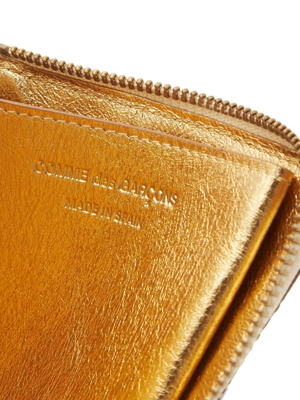 Comme Des Garçons Wallet Leren portemonnee met krokodillen-reliëf en rits Goud