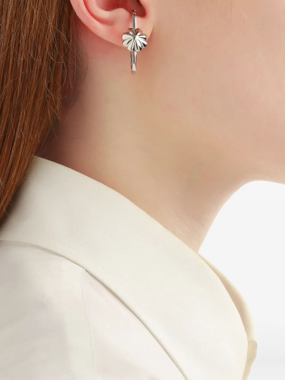 Toga floral-motif earrings - Zilver