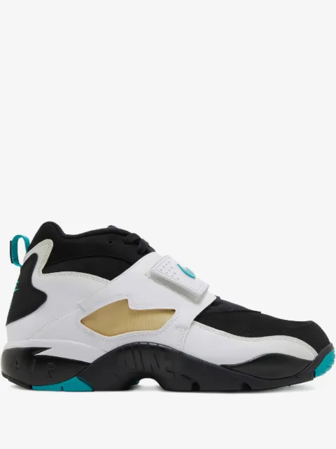 Nike Air Diamond Turf sneakers