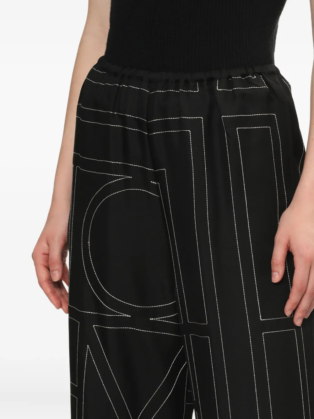 TOTEME Zijden bikinibroek met monogram Zwart