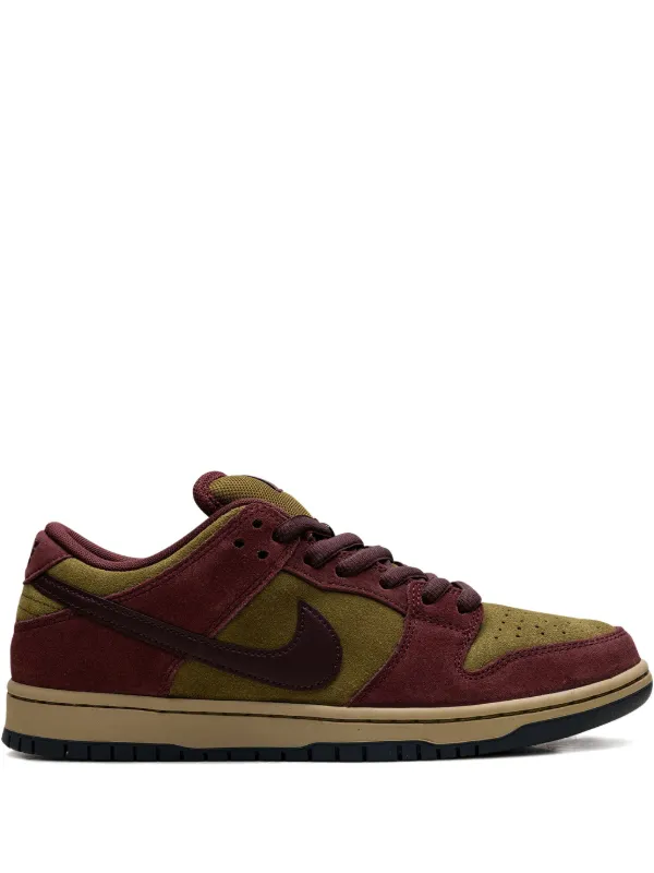 burgundy nike dunk low