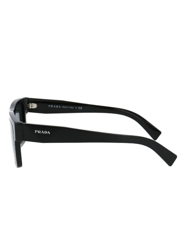 Prada Eyewear スクエアフレーム サングラス | ブラック | FARFETCH JP