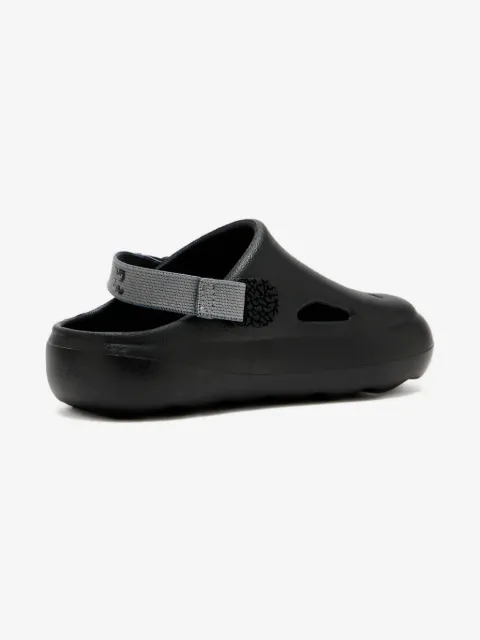 Nike Kids heel-strap perforated clogs