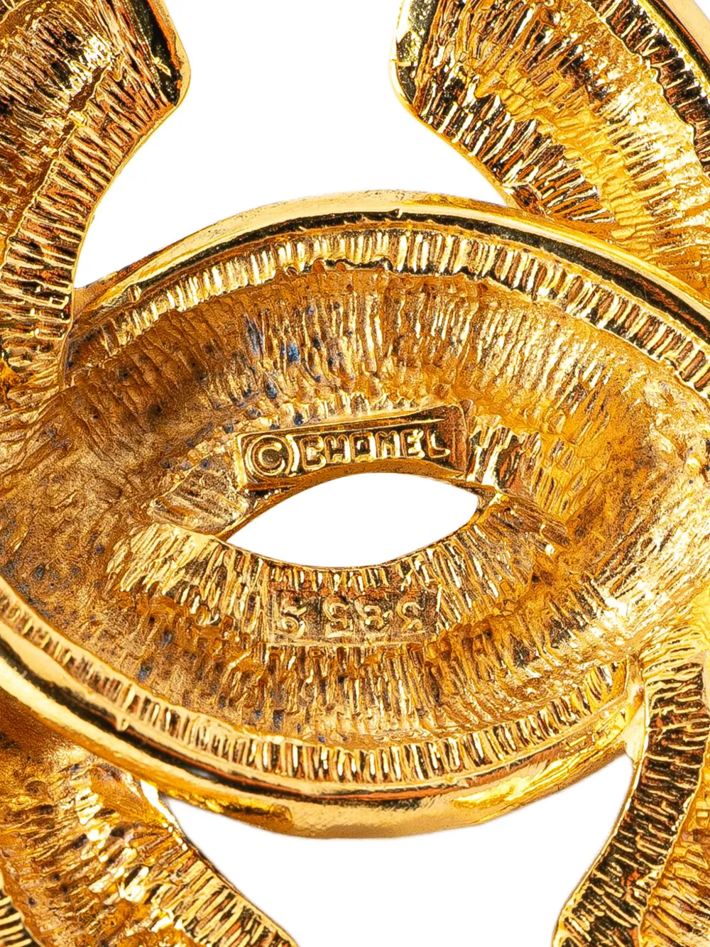 CHANEL Pre-Owned 1970-1980 Gold Plated Quilted CC Pendant Necklace costume necklace | Image 2