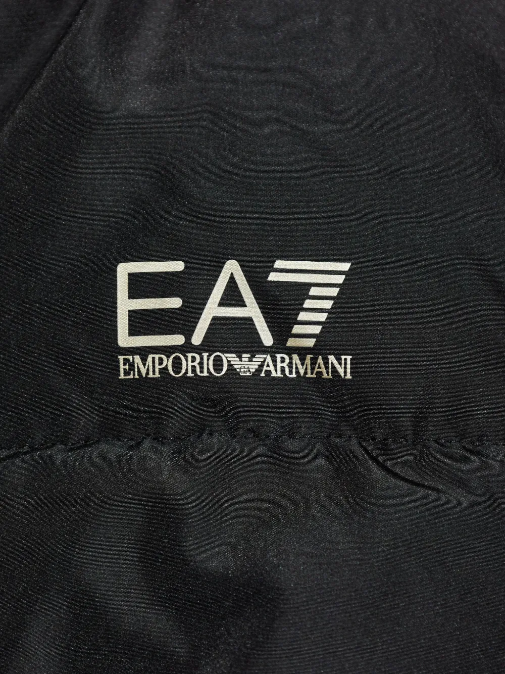 Ea7 Emporio Armani logo-print puffer jacket UC001 BLACK