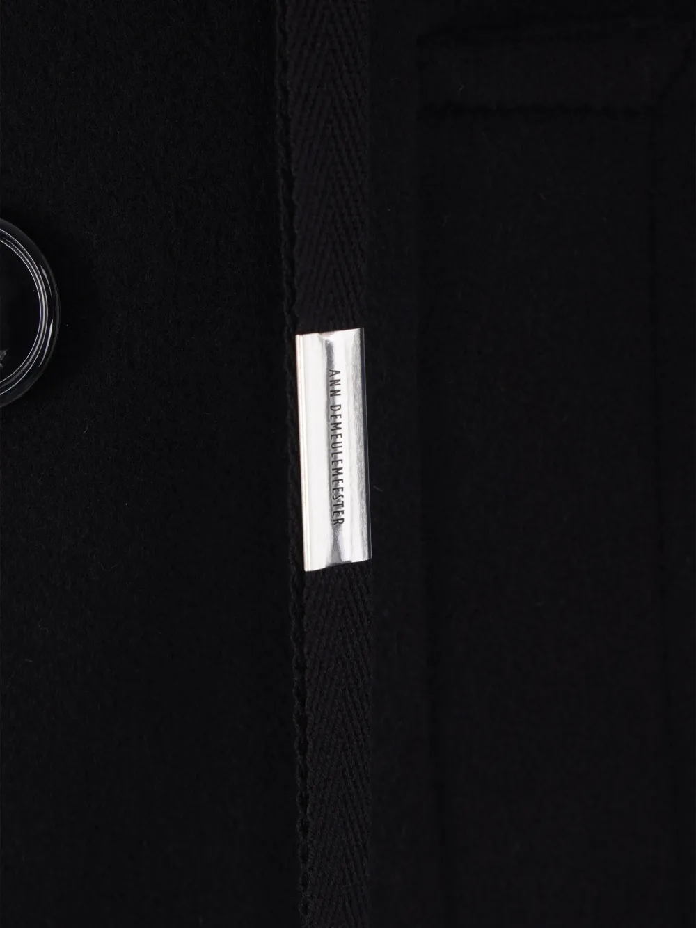 Ann Demeulemeester Jas van scheerwol-kasjmierblend met dubbele rij knopen Zwart