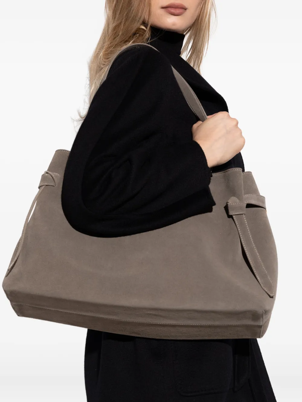 Yuzefi Gyoza suède shopper met strikdetail Bruin