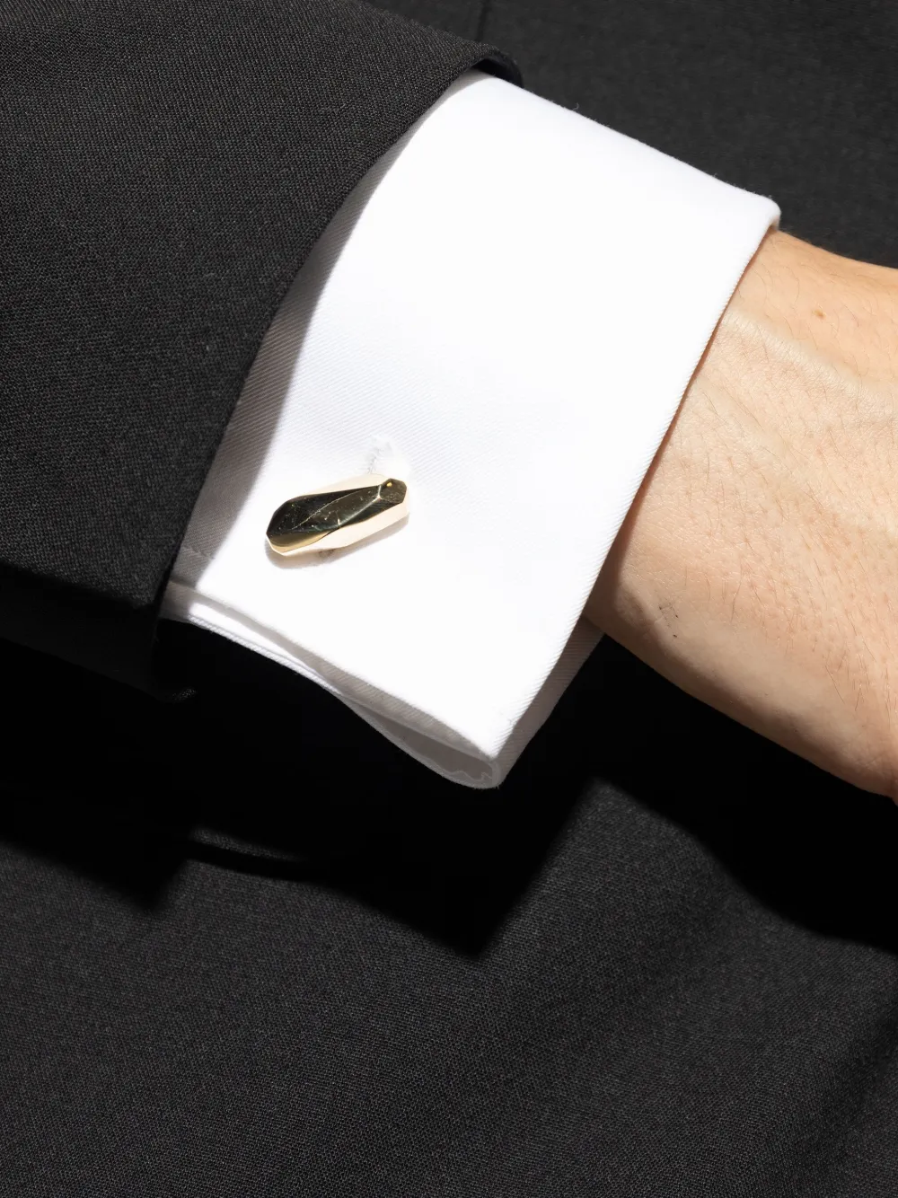 Lanvin faceted gold cufflinks Goud