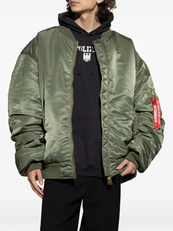VETEMENTS ヴェトモン クロップドボンバージャケット グリーン VETEMENTS ジップアップ ボンバージャケット | グリーン