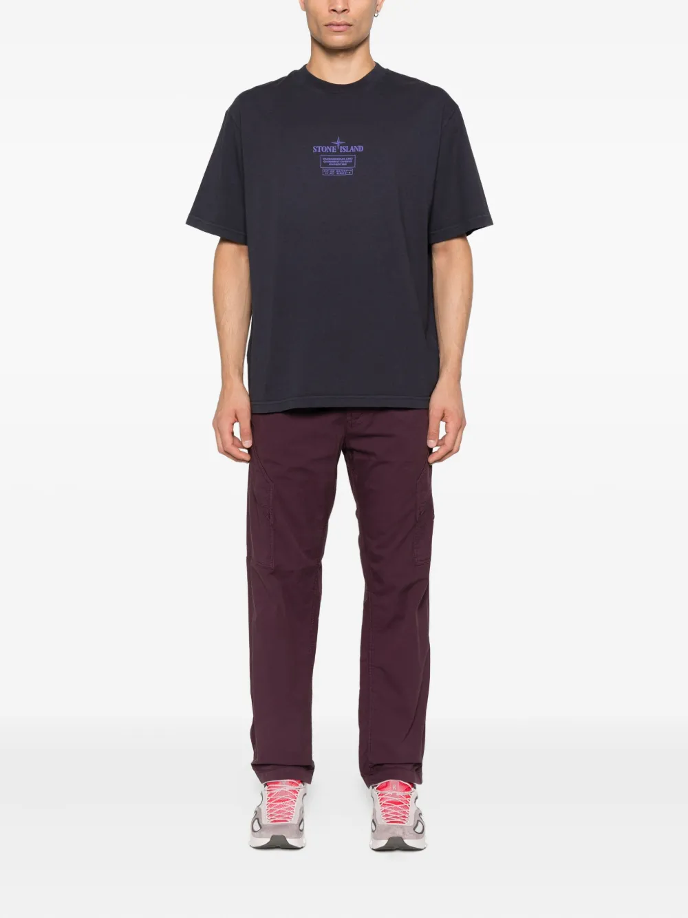 Stone Island 3100003 Supima katoenen cargo broek met opgestikte zak - Paars