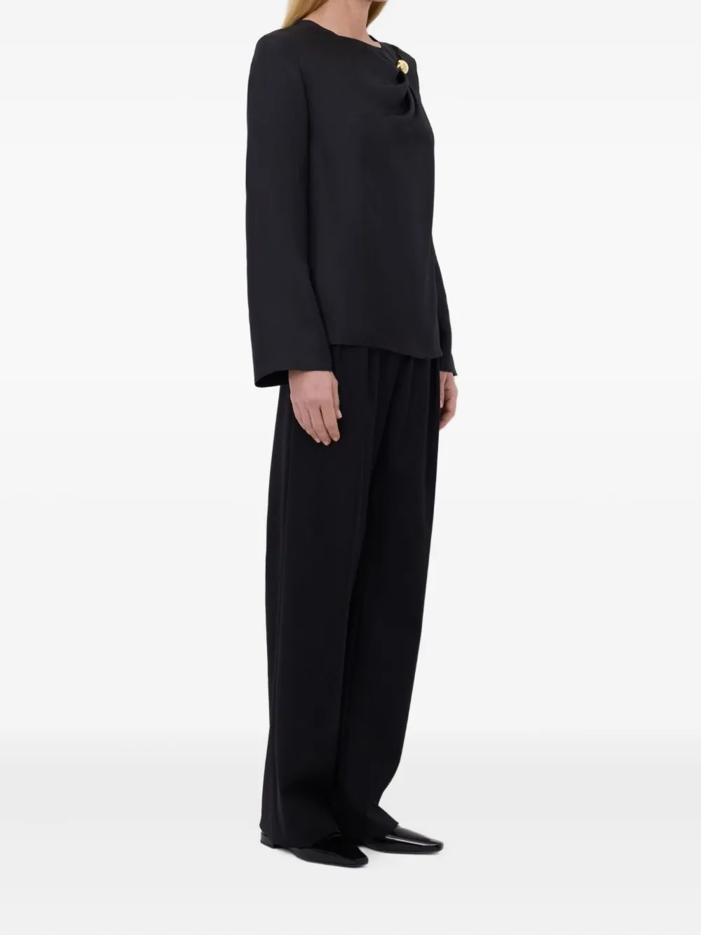 LouLou de Saison Gedrapeerde blouse met sierdetail Zwart