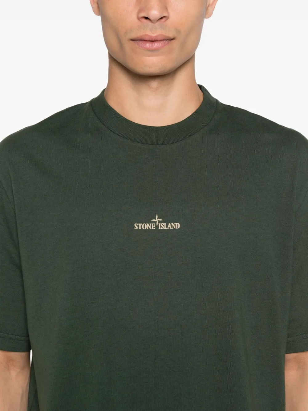 Stone Island T-shirt met logoprint Groen