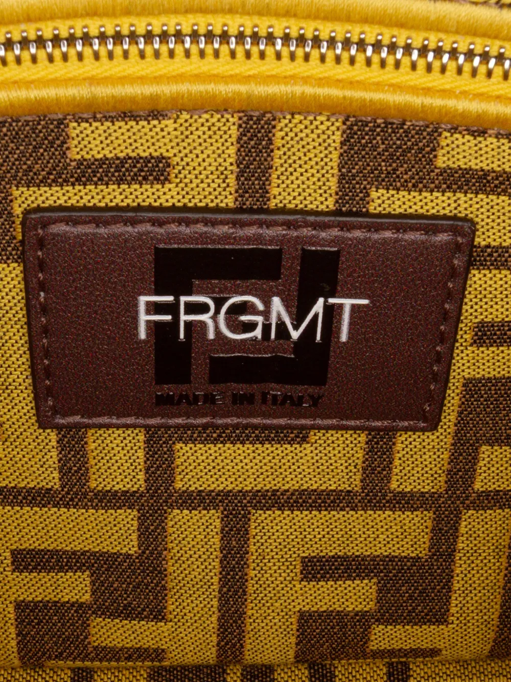 FENDI バゲット NM ズッカ エンブロイダリー キャンバス ミディアム Fendi Pre-Owned 2010-2025 FRGMT x ズッカ エンブロイダリー