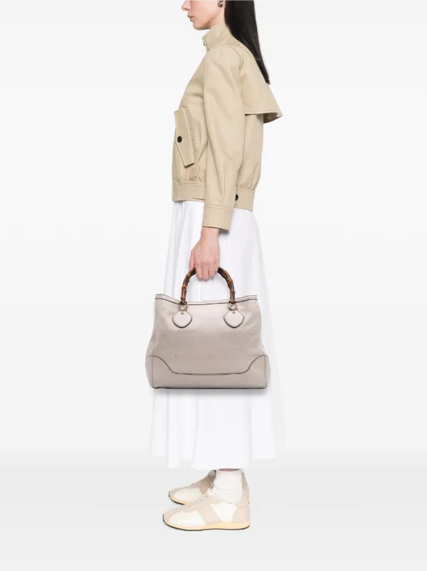 GUCCI ダイアナ　バンブー ホワイトレザートートバッグ Gucci Diana medium tote bag in white leather | GUCCI® US