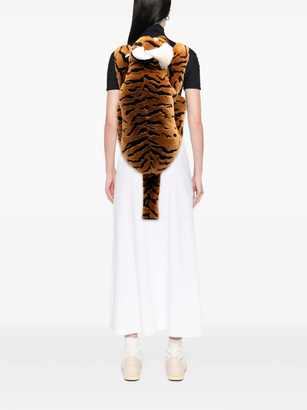 Dolce & Gabbana Pre-Owned 2017-2025 Plush Toy Tiger backpack | Pre-Owned | Image 2