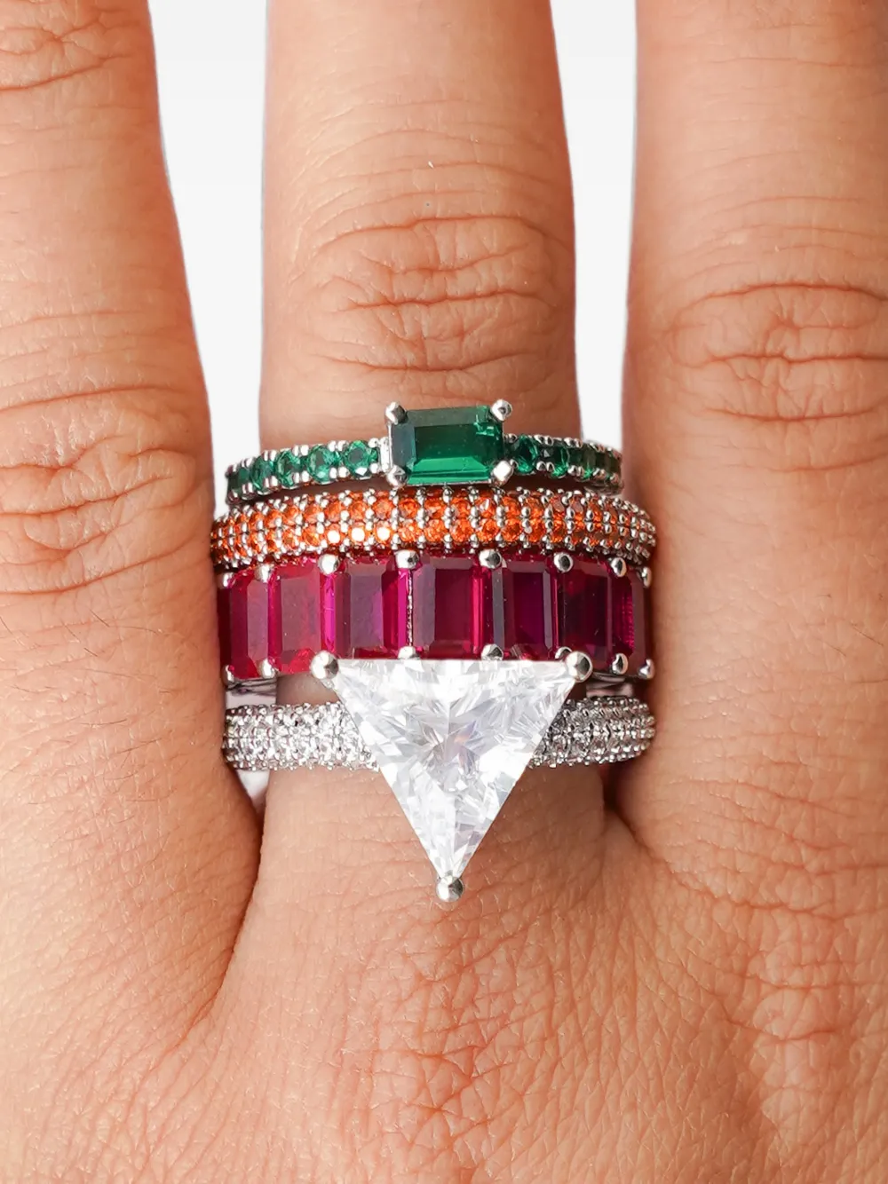 Izabel Display Anello con pavé Mega Triangle - Argento