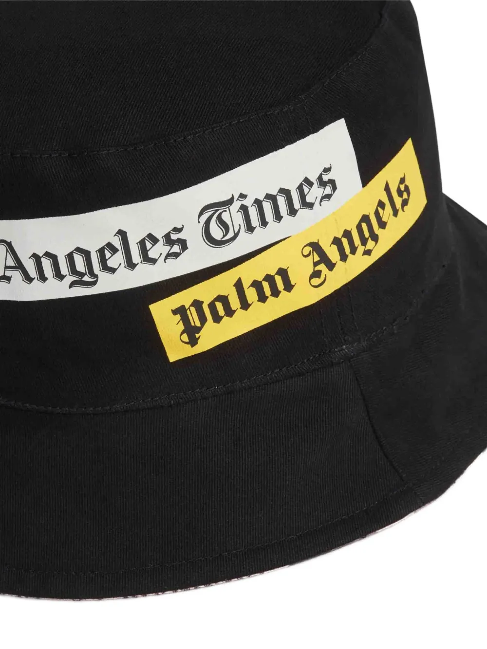 Palm Angels Vissershoed met krantenprint 1030 BLACK-PINK