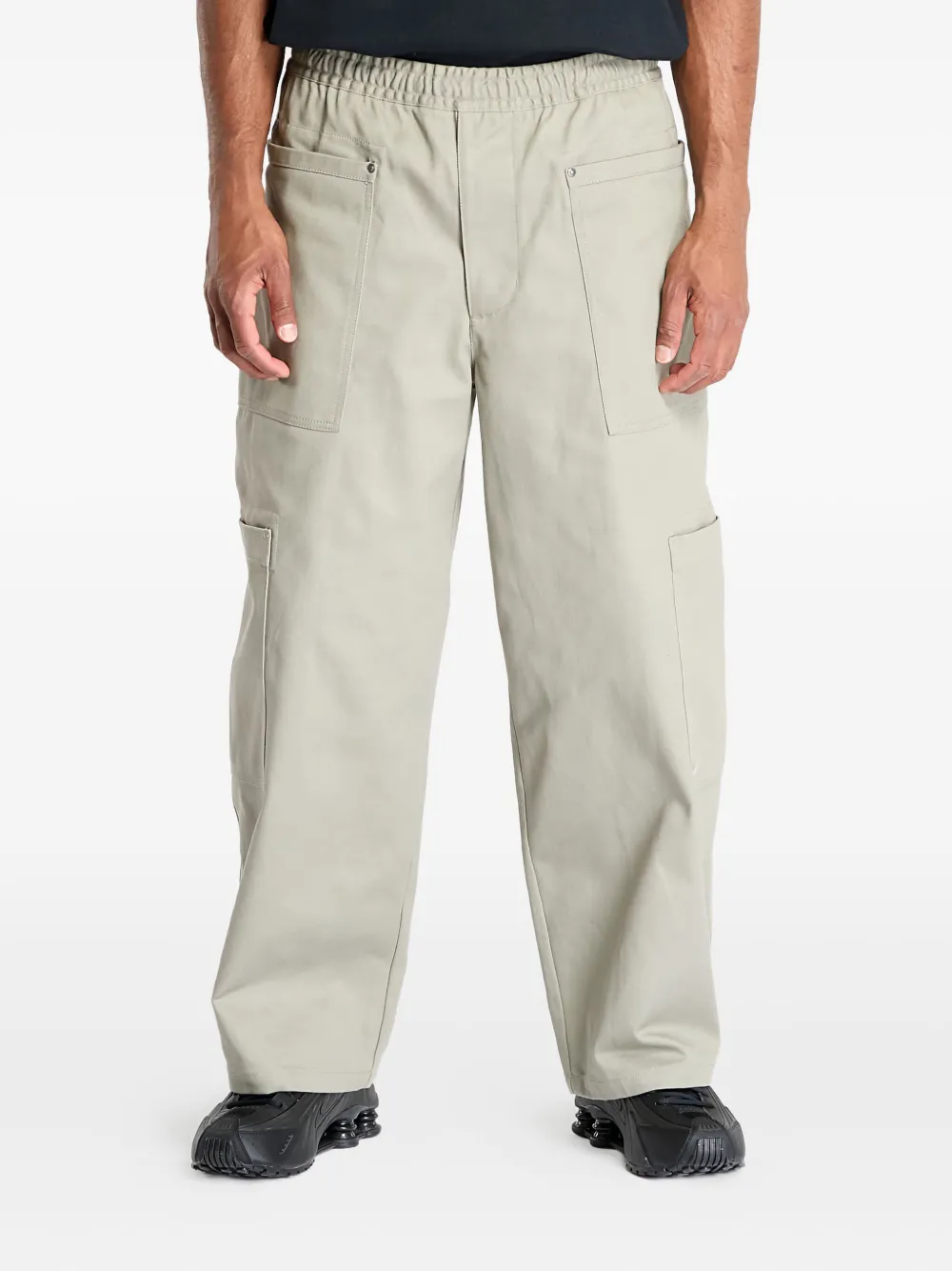 utility-pockets wide-leg trousers