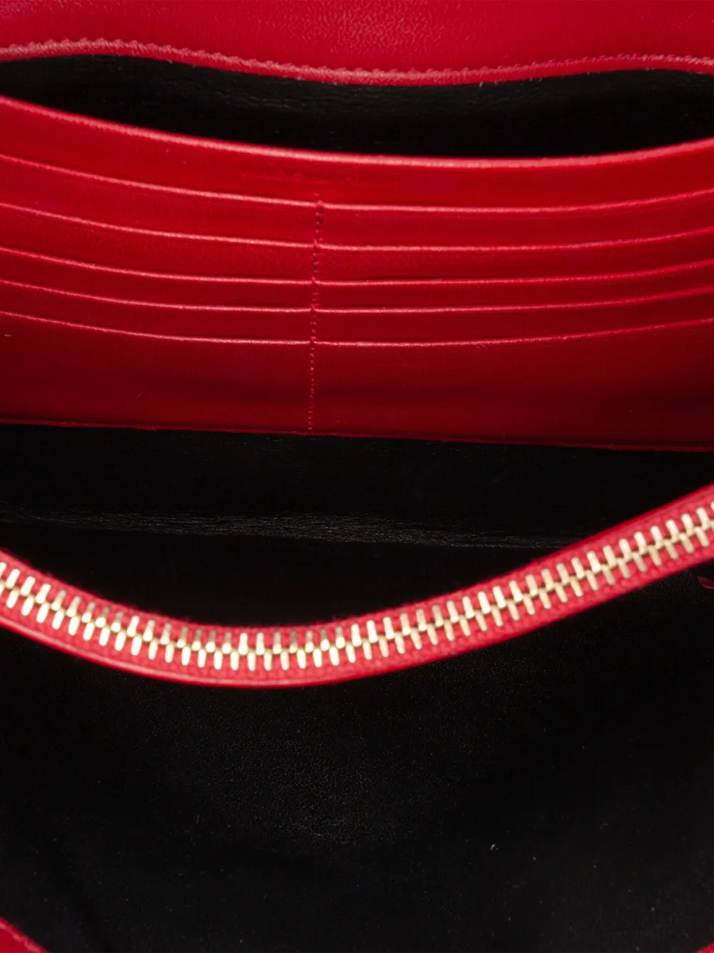 Pre-owned Saint Laurent 2018 Matelasse Patent Monogram Vicky Chain Wallet Crossbody Bag