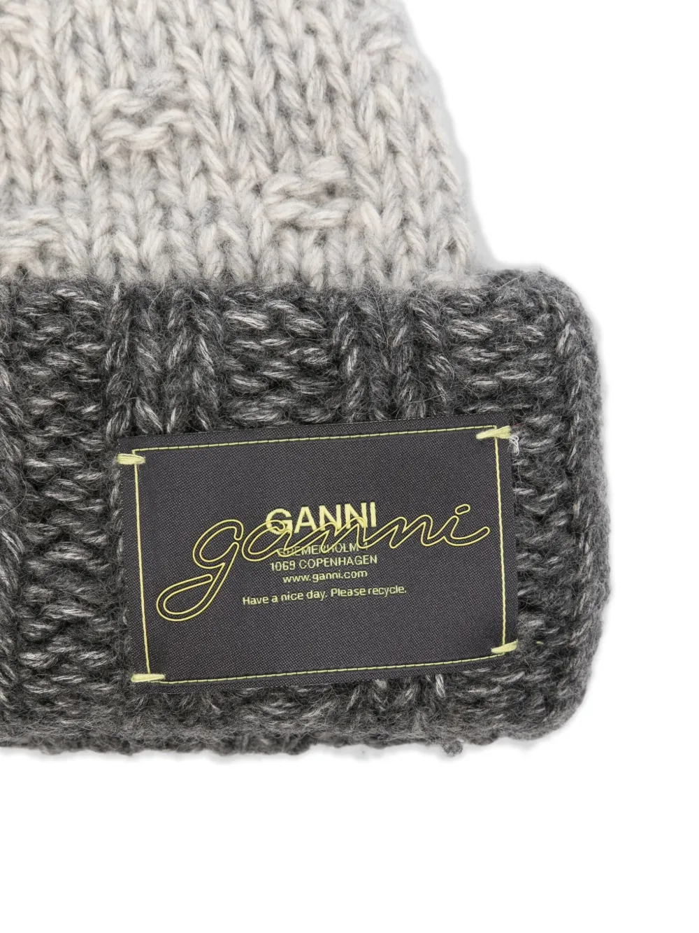 GANNI Muts met logopatch Grijs