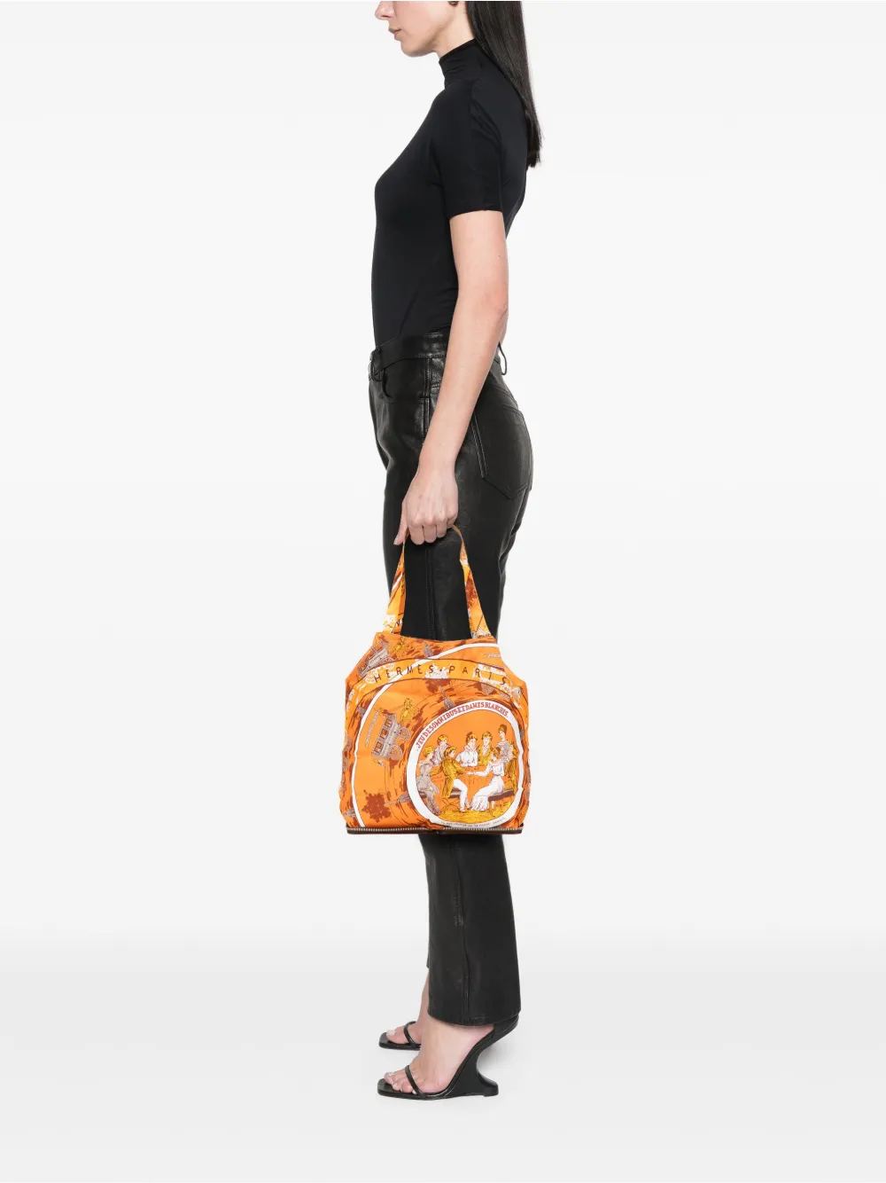 Pre-owned Hermes 2007 Jeu Des Omnibus Et Dames Blanches Silky Pop Tote Bag