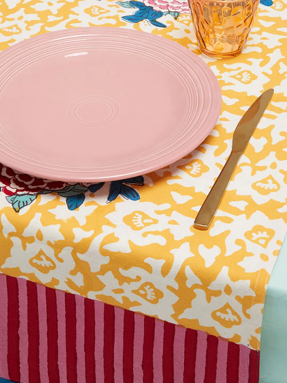 Lisa Corti Arabesque Corolla floral-print striped table runner (50cm x  150cm) | Tableware | Image 2